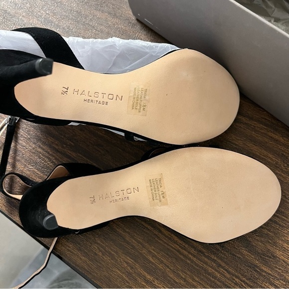 NWT Halston Heritage Suede Heels- Size 7.5 - Picture 6 of 7